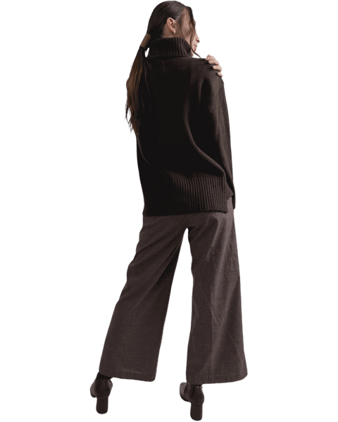 ほどよいサイズ感でキレよく着こなす【F/2(M)】