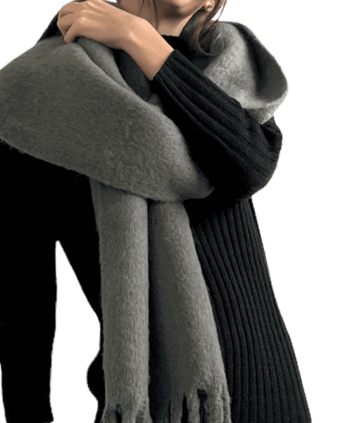 葵SOLDOUTシンプルにニットを合わせて【F/-】