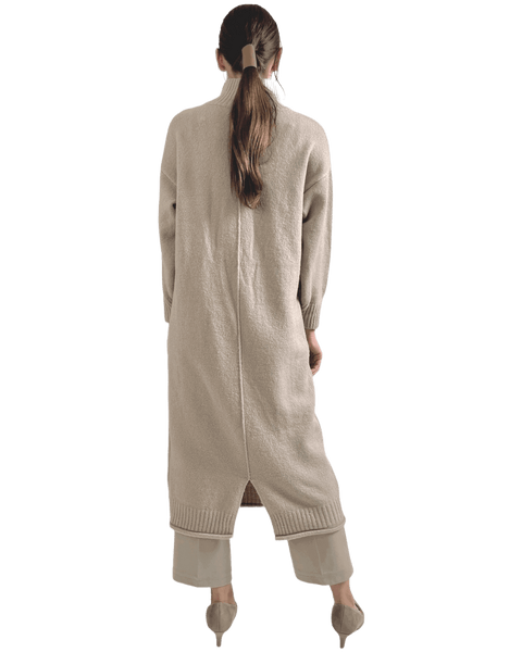 ロングニットのレイヤード【S/S】