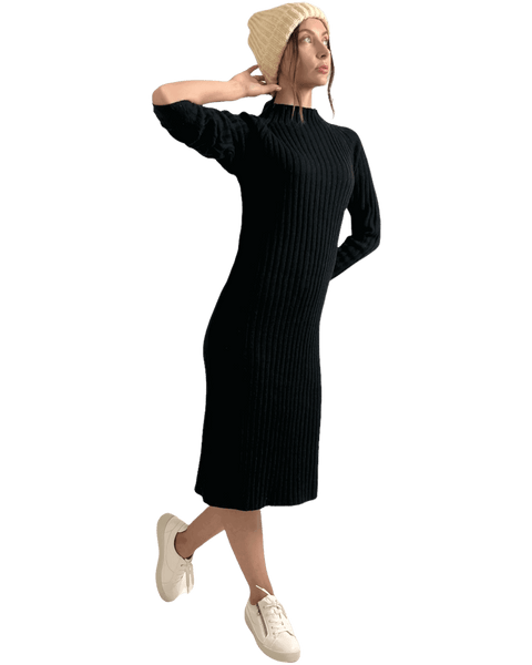 葵SOLDOUTシンプルにニットを合わせて【F/-】