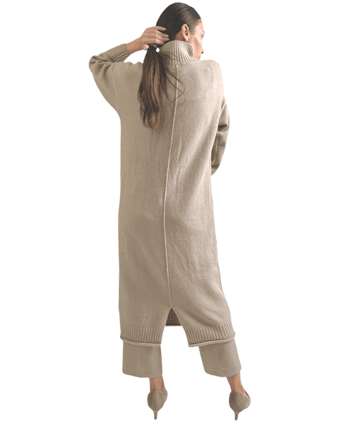 ロングニットのレイヤード【S/S】