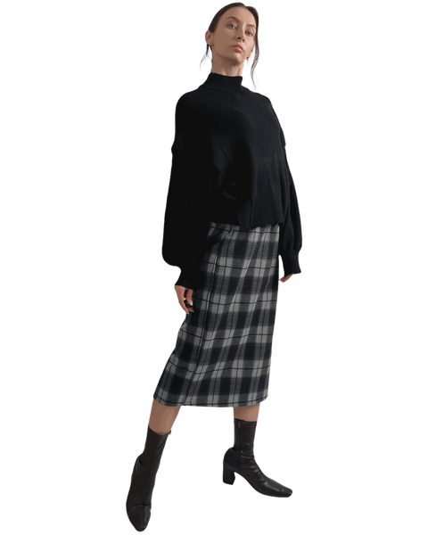 チェック×フリル モノトーンでシックさを【F/M】