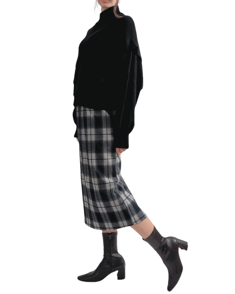 チェック×フリル モノトーンでシックさを【F/M】